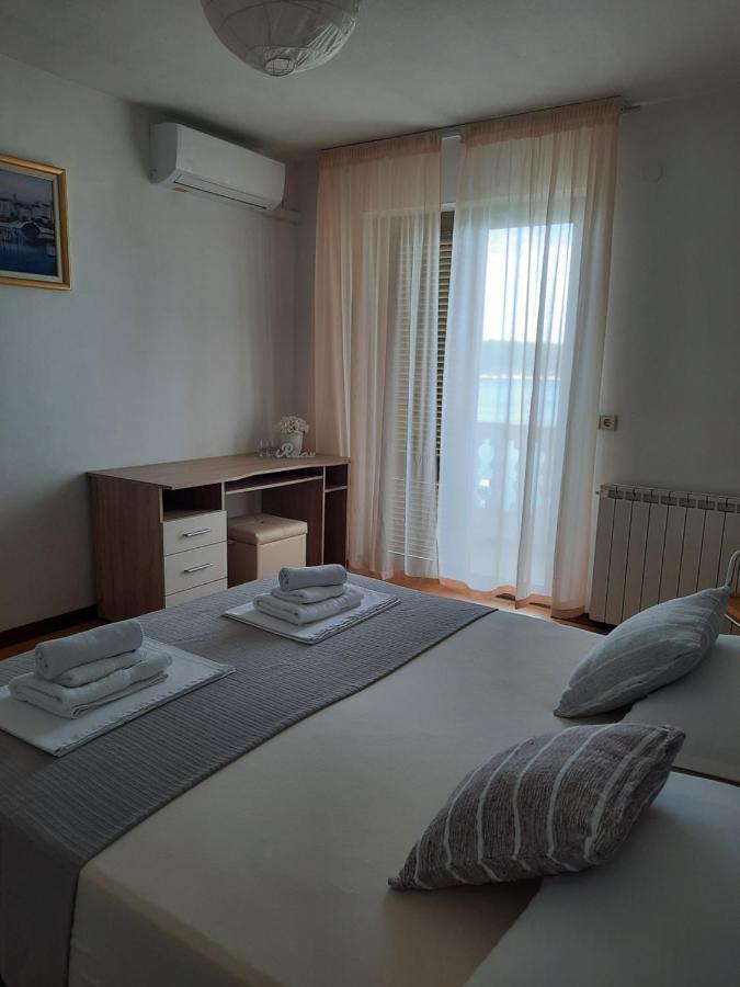 Apartments And Rooms Vinko Barbat na Rabu Ngoại thất bức ảnh