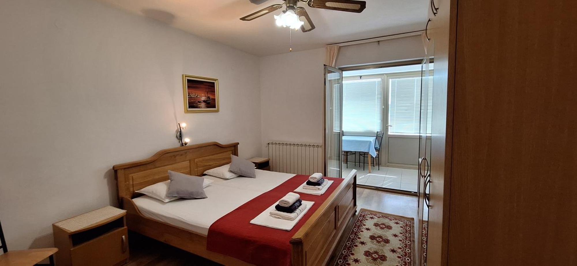 Apartments And Rooms Vinko Barbat na Rabu Ngoại thất bức ảnh