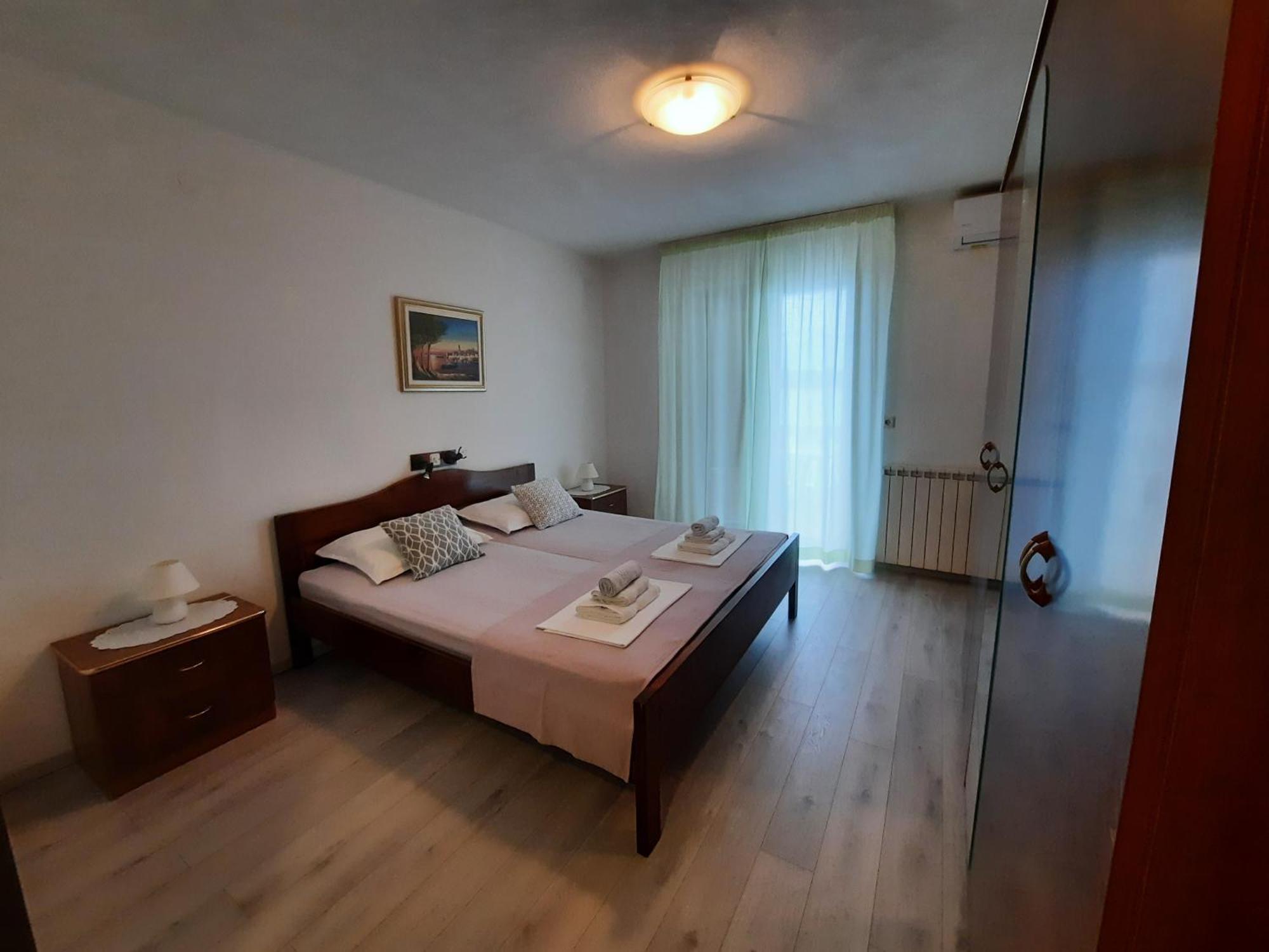 Apartments And Rooms Vinko Barbat na Rabu Ngoại thất bức ảnh