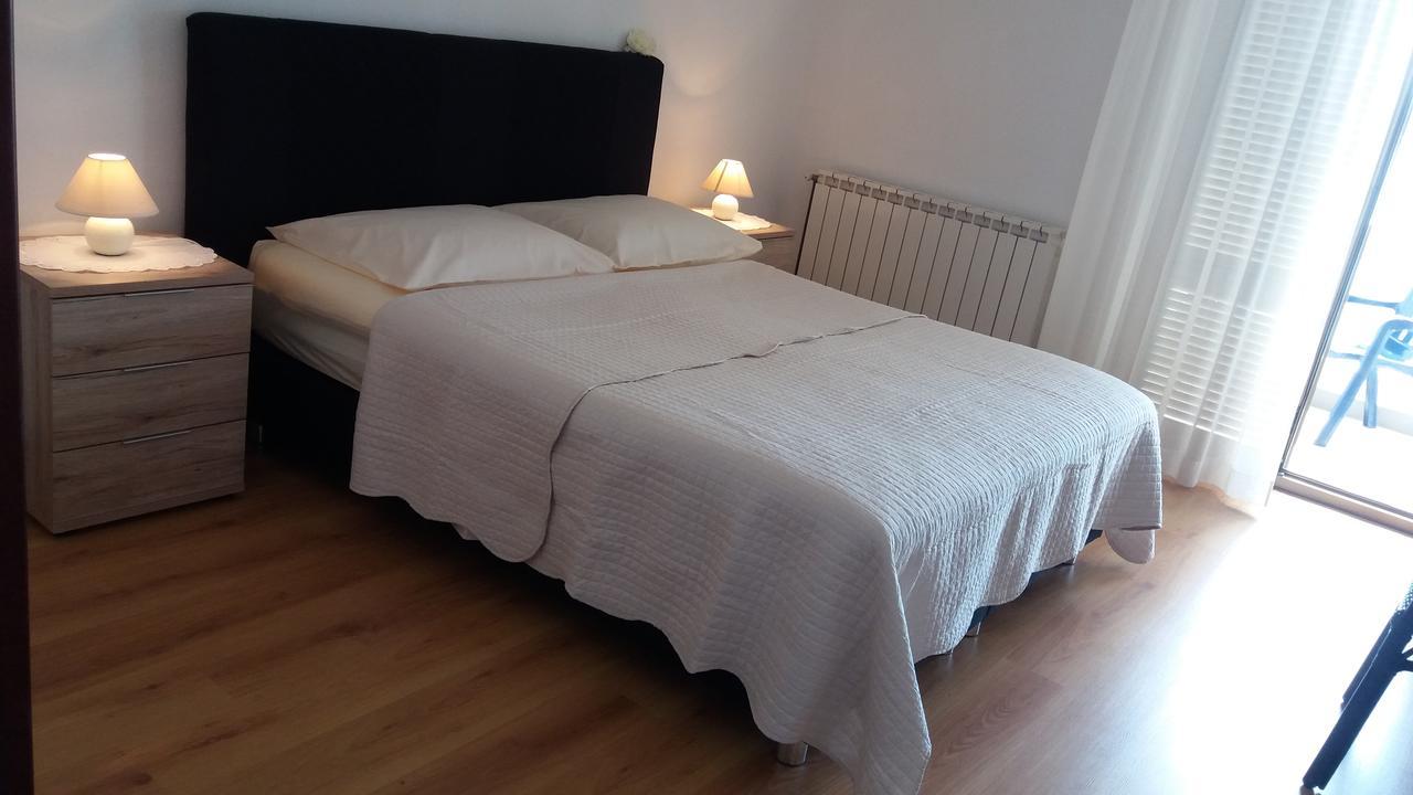 Apartments And Rooms Vinko Barbat na Rabu Ngoại thất bức ảnh
