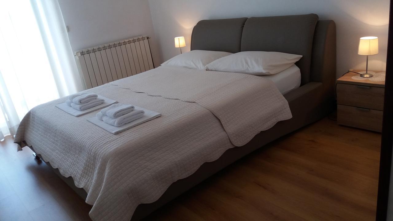Apartments And Rooms Vinko Barbat na Rabu Ngoại thất bức ảnh
